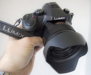 Panasonic Lumix FZ1000